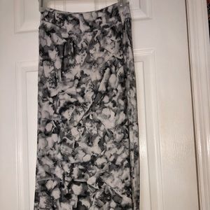 Marble petite maxi skirt S